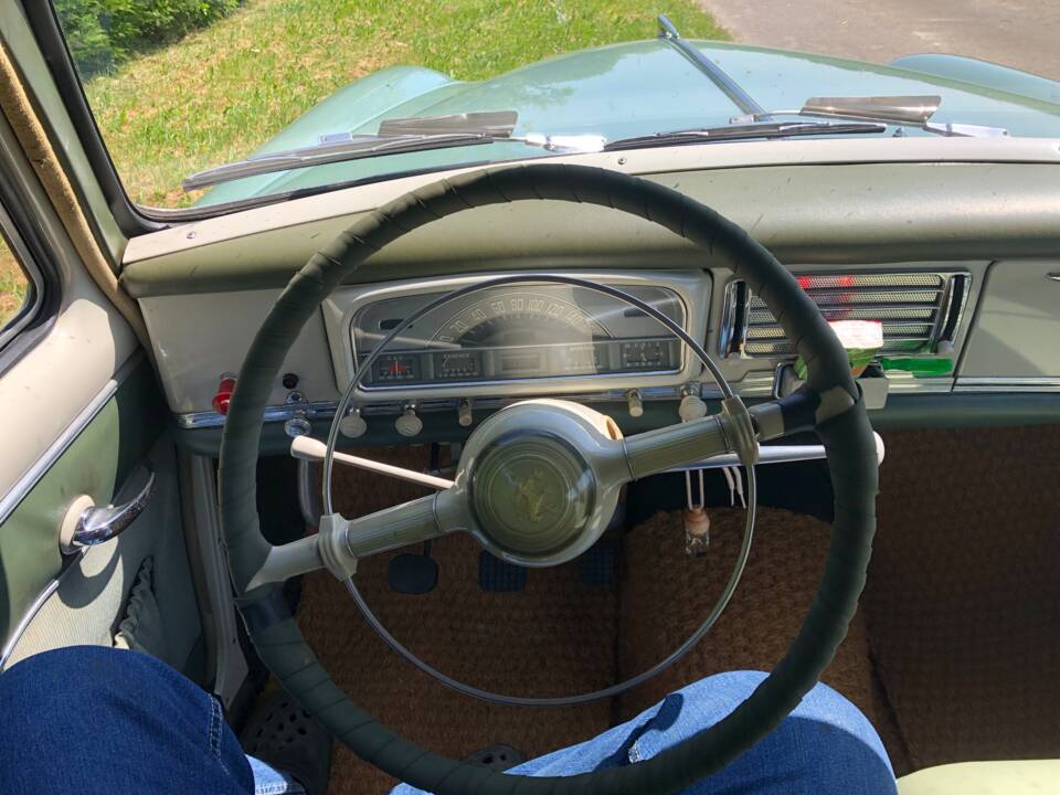 Image 15/21 de Peugeot 403 (1958)