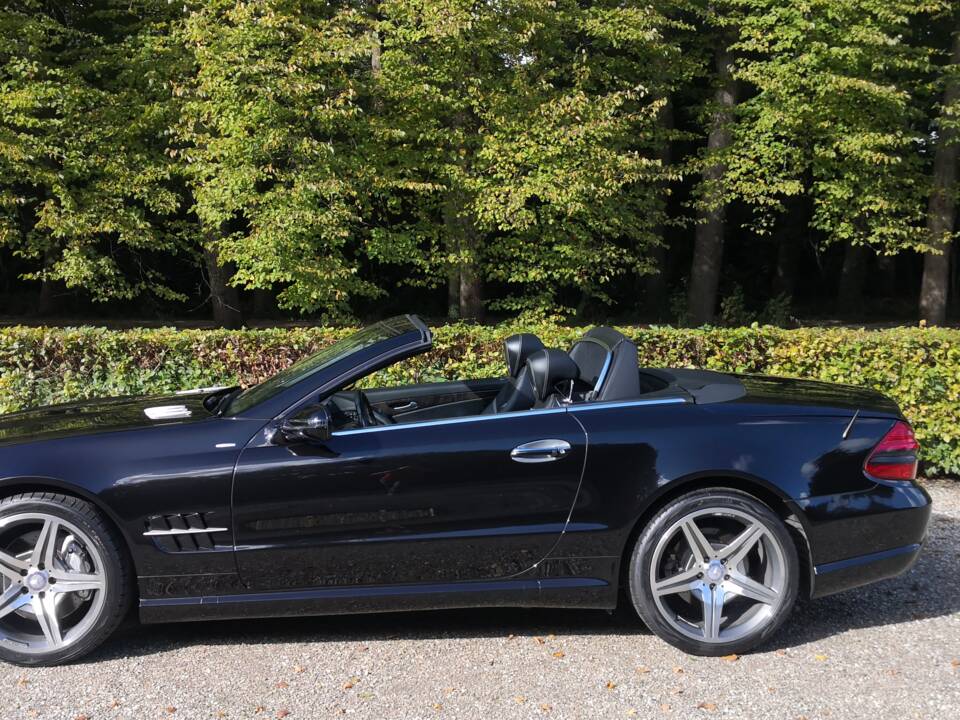 Afbeelding 6/45 van Mercedes-Benz SL 350 (2010)