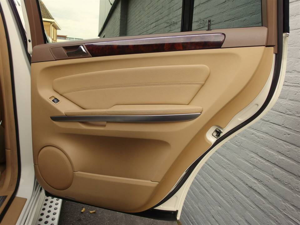 Bild 59/98 von Mercedes-Benz GL 450 4MATIC (2007)