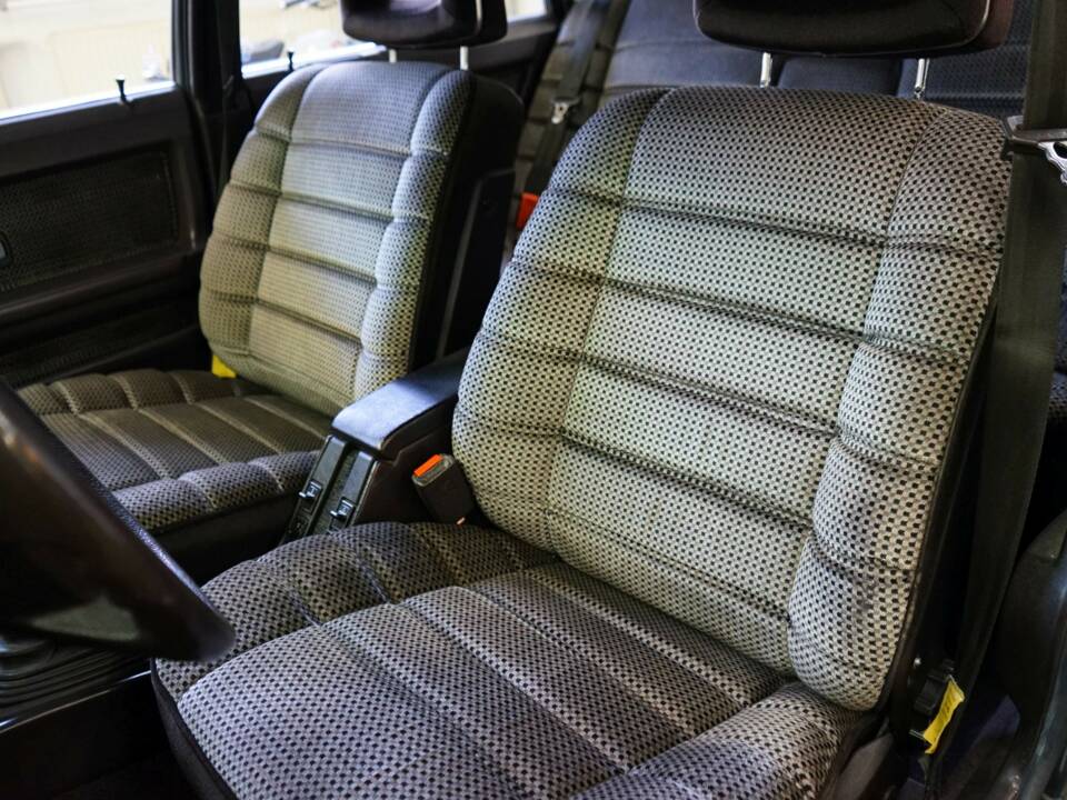 Immagine 35/39 di Audi 200 5T (1982)
