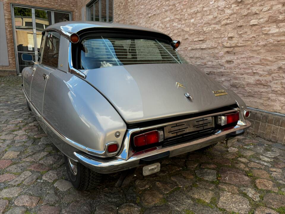 Image 25/68 of Citroën DS 23 Pallas IE (1973)