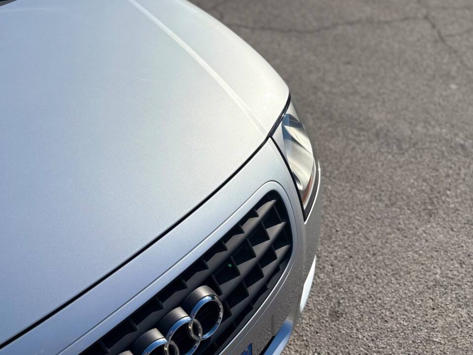 Image 19/25 of Audi TT 3.2 quattro (2004)