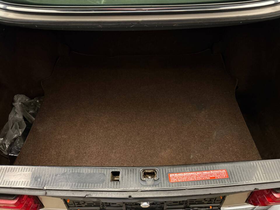 Bild 18/19 von Mercedes-Benz 500 SE (1987)