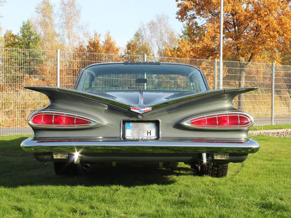 Bild 6/39 von Chevrolet Impala Sport Coupe (1959)