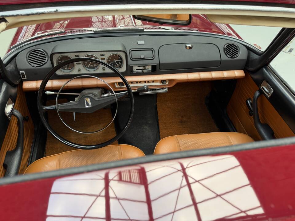 Image 22/36 of Peugeot 404 (1972)