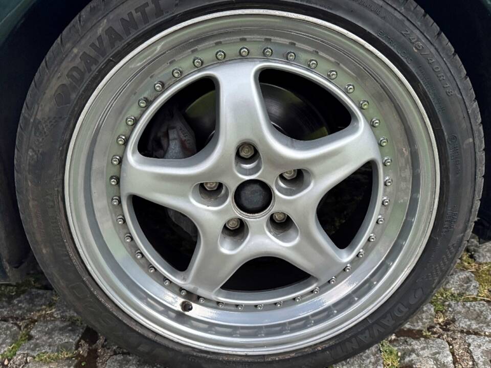 Image 23/44 of Aston Martin DB 7 Volante (1998)