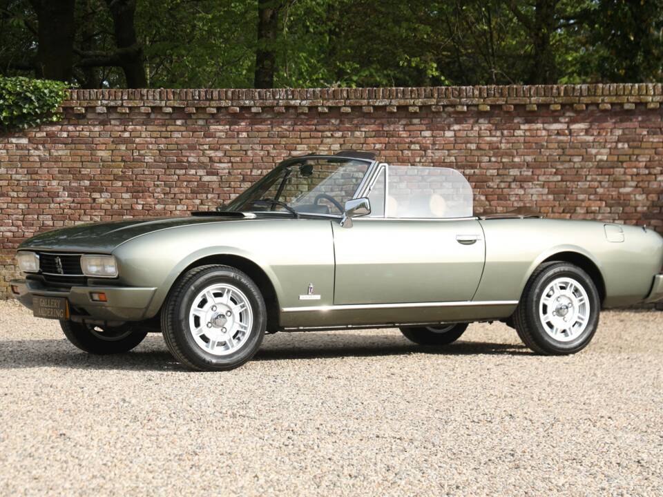 Image 16/50 of Peugeot 504 Convertible (1981)