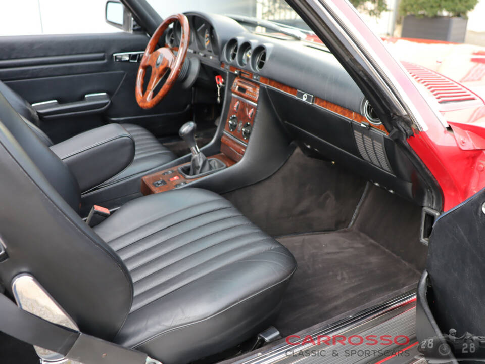 Image 23/41 of Mercedes-Benz 300 SL (1987)