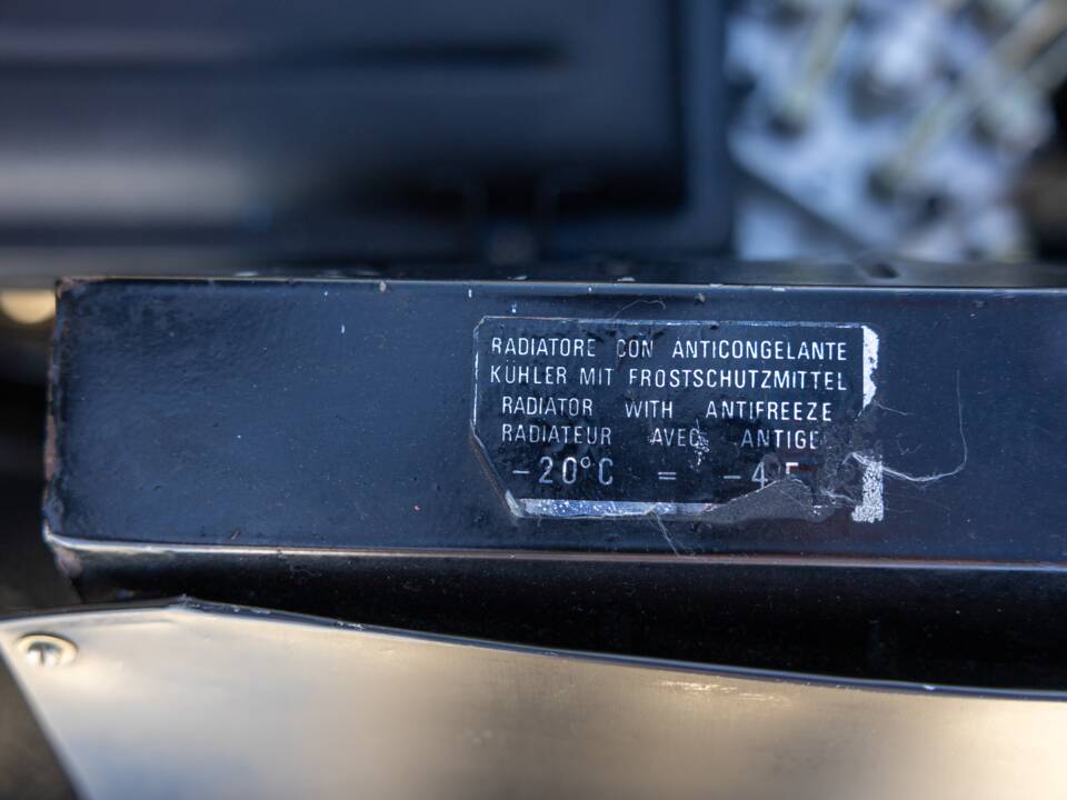 Bild 75/84 von Ferrari 512 BBi (1982)