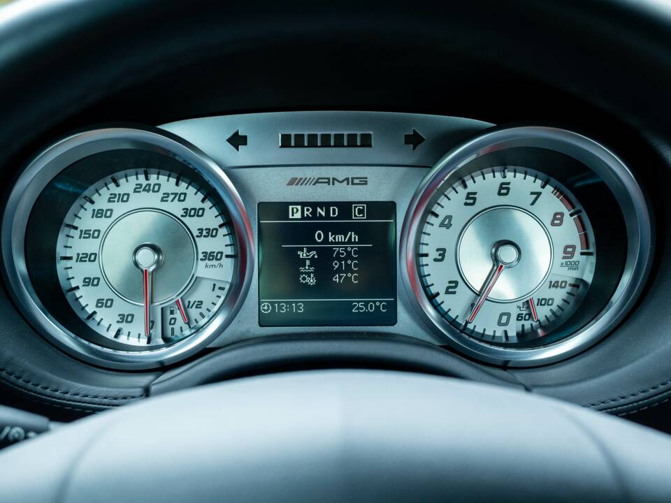 Afbeelding 26/38 van Mercedes-Benz SLS AMG (2010)