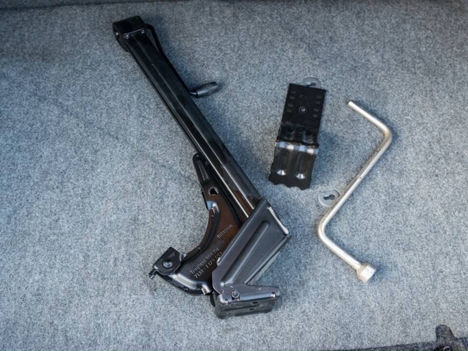 Image 44/55 of BMW 525ix (1993)