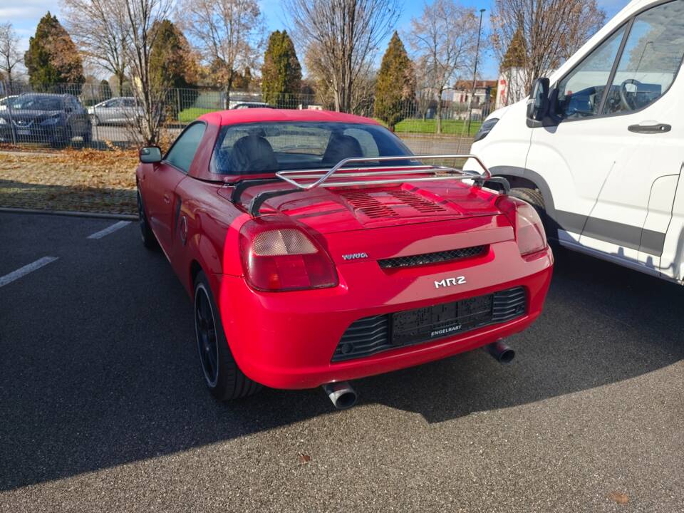 Image 34/57 of Toyota MR2 (2003)