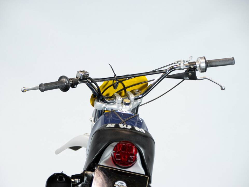 Immagine 28/50 di SWM DUMMY (1975)