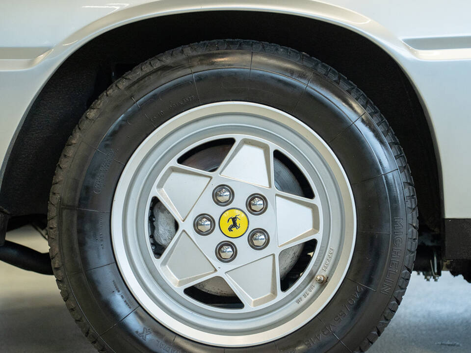 Immagine 28/99 di Ferrari 412 (1988)