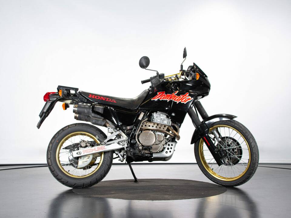 Image 5/38 de Honda NX 650 Dominator (1988)