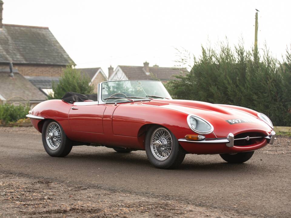 Image 30/50 of Jaguar E-Type 3.8 Flat Floor (1961)