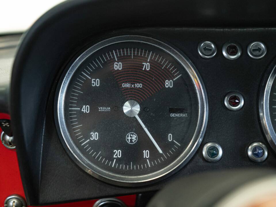 Imagen 31/50 de Alfa Romeo 1600 Spider (1972)