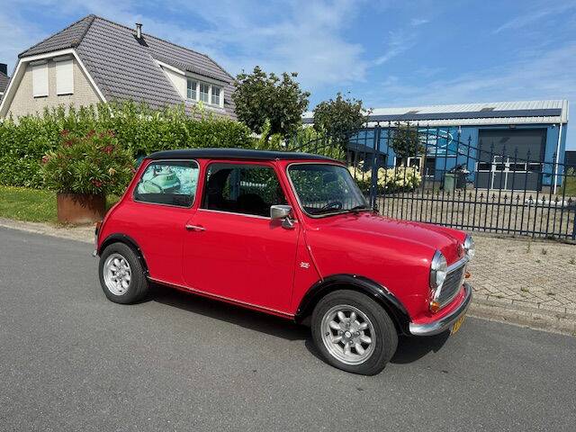 Image 8/8 of Austin Mini 1000 (1983)