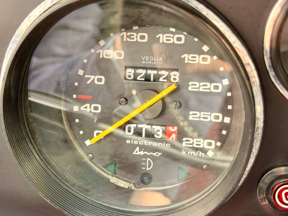 Bild 26/50 von Ferrari Dino 208 GT4 (1976)