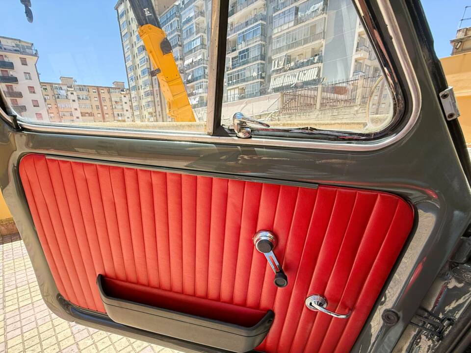 Bild 16/43 von FIAT 500 L (1971)