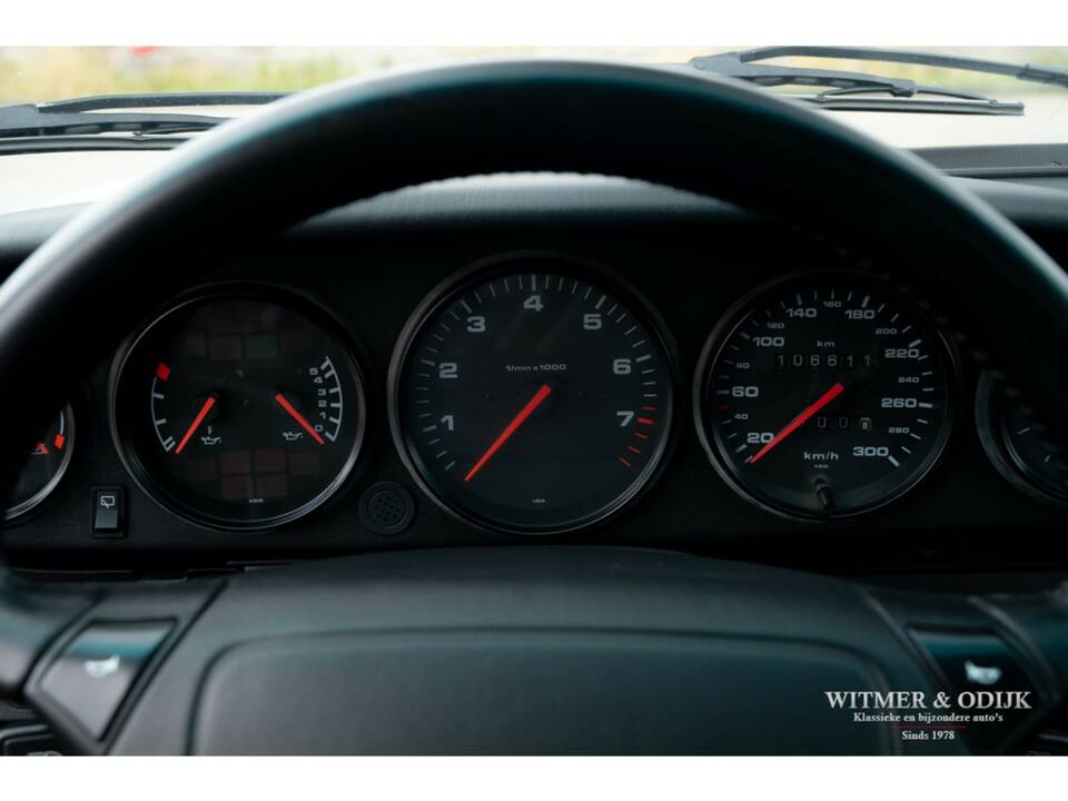 Bild 15/23 von Porsche 911 Carrera 4 (1993)