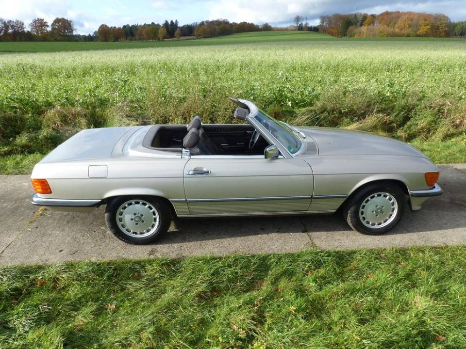 Mercedes-Benz 500 SL (R 107) 1987