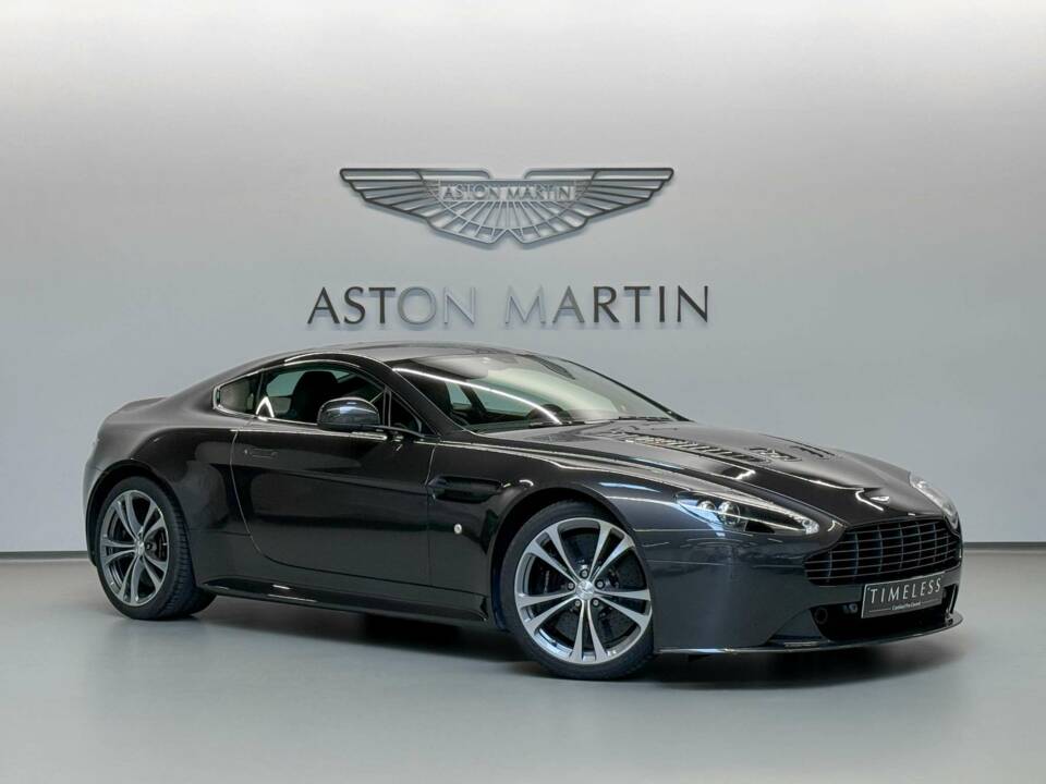 Bild 1/26 von Aston Martin V12 Vantage (2013)