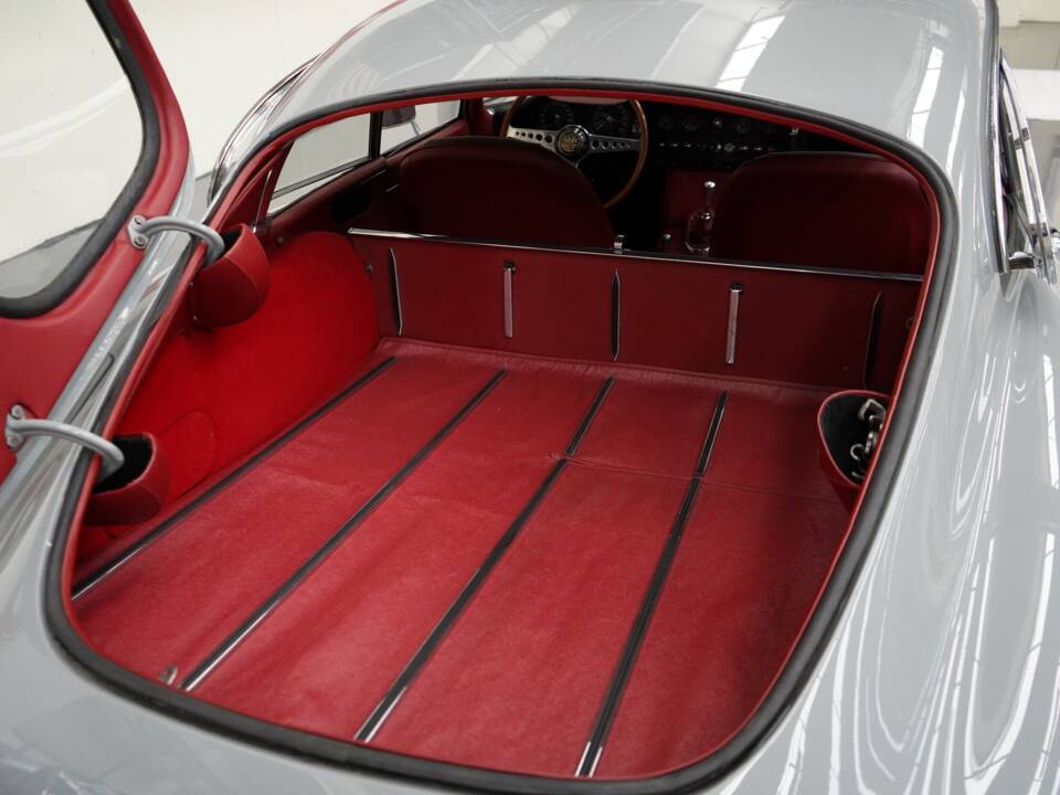 Afbeelding 16/44 van Jaguar E-Type 3.8 (1963)