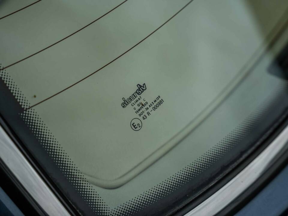 Immagine 15/55 di Jaguar XJ 40 (XJ-R) (1990)