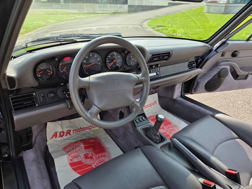 Bild 11/33 von Porsche 911 Carrera 4S (1996)