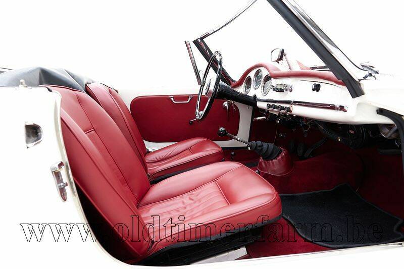 Image 25/30 de Alfa Romeo Giulia 1600 Spider Veloce (1965)