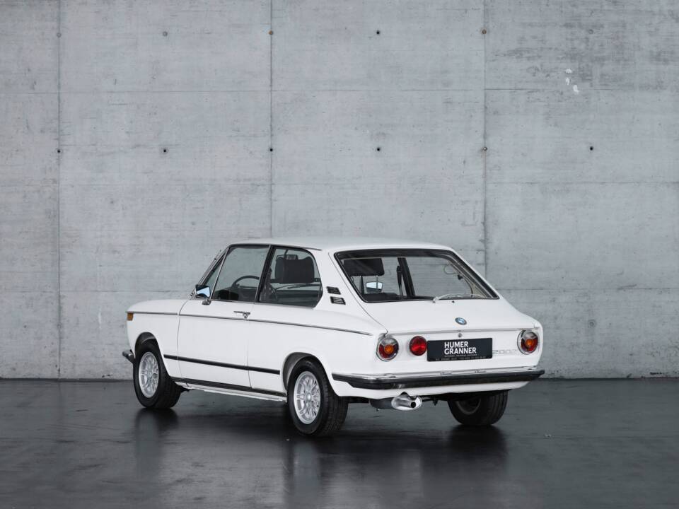 Bild 2/33 von BMW Touring 2000 (1973)