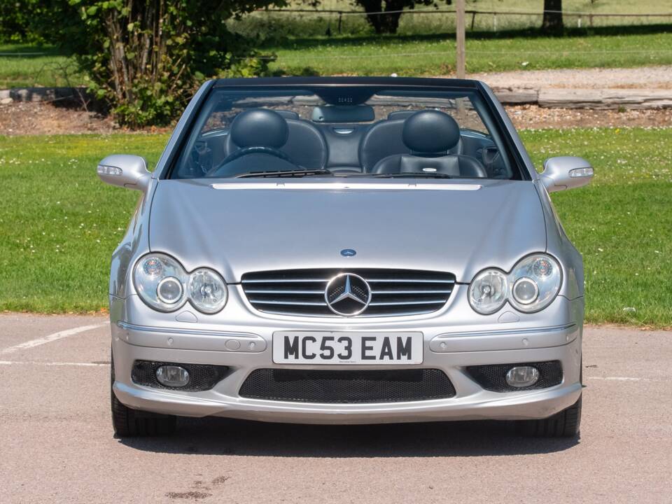 Image 6/50 of Mercedes-Benz CLK 55 AMG (2003)