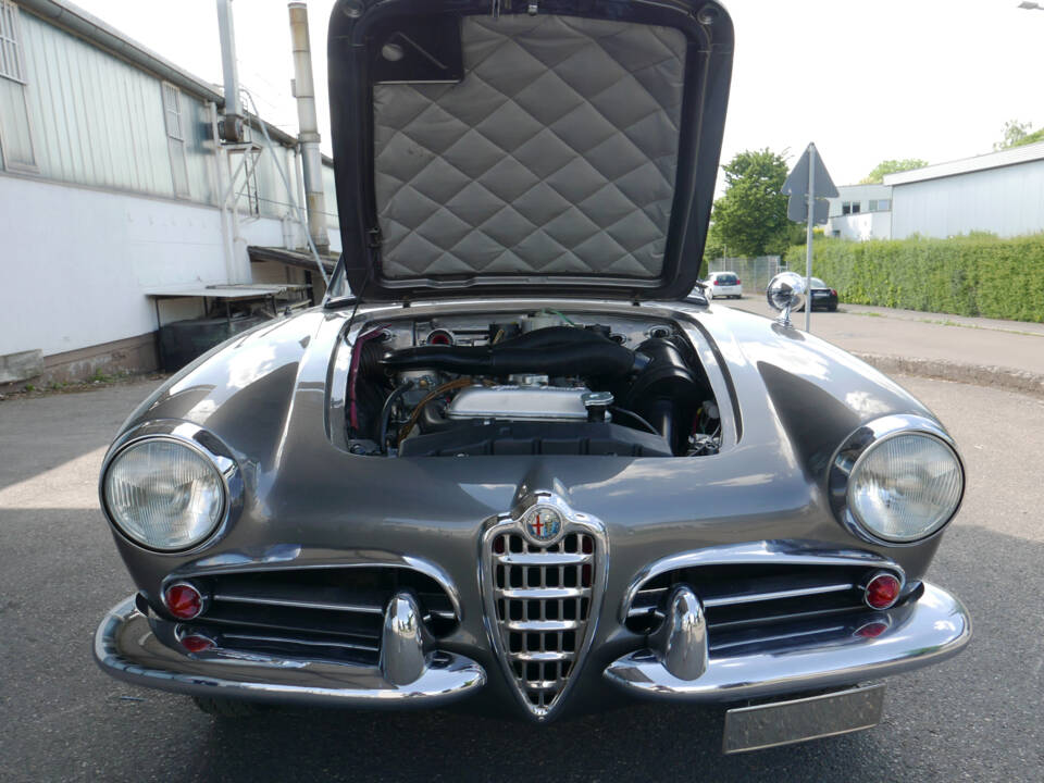 Imagen 51/68 de Alfa Romeo Giulia 1600 Spider (1964)