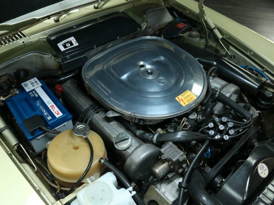 Imagen 31/50 de Mercedes-Benz 380 SL (1984)