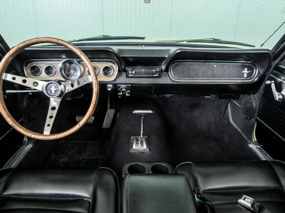 Imagen 7/50 de Ford Mustang 390 GTA (1966)