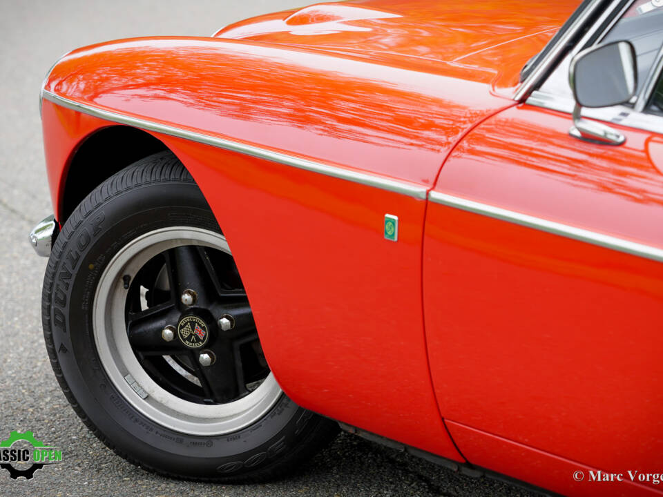 Image 43/46 de MG MGB GT V8 (1975)