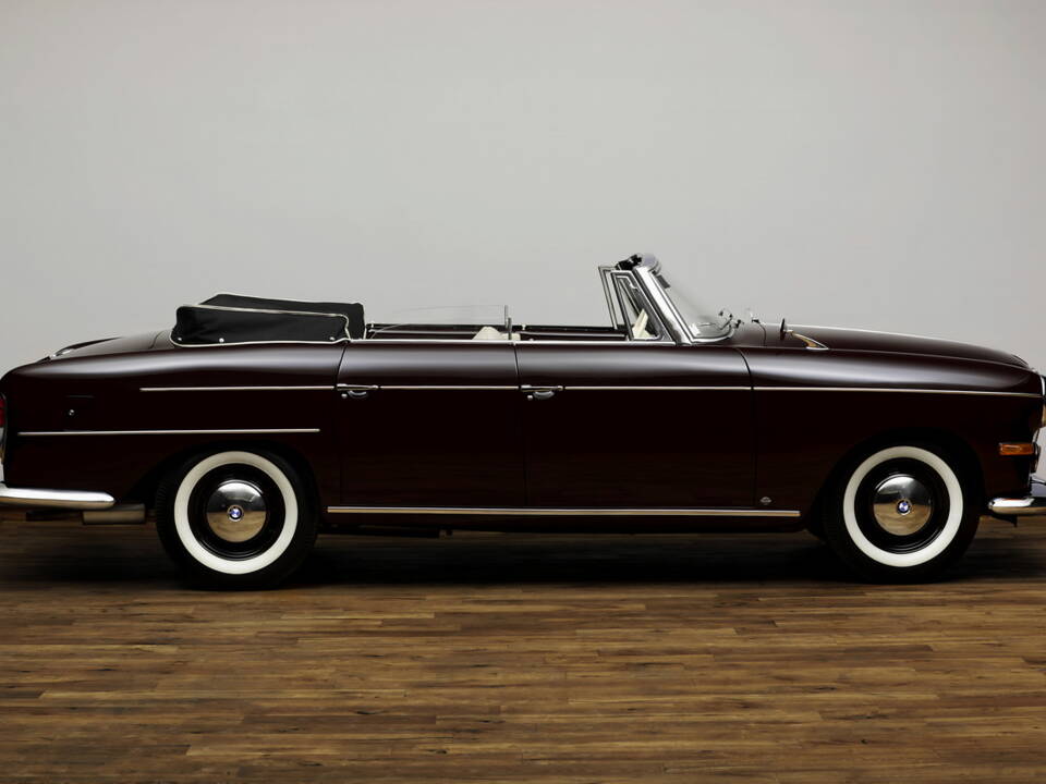 Bild 4/31 von BMW 502 - 3,2 Liter Super (1960)