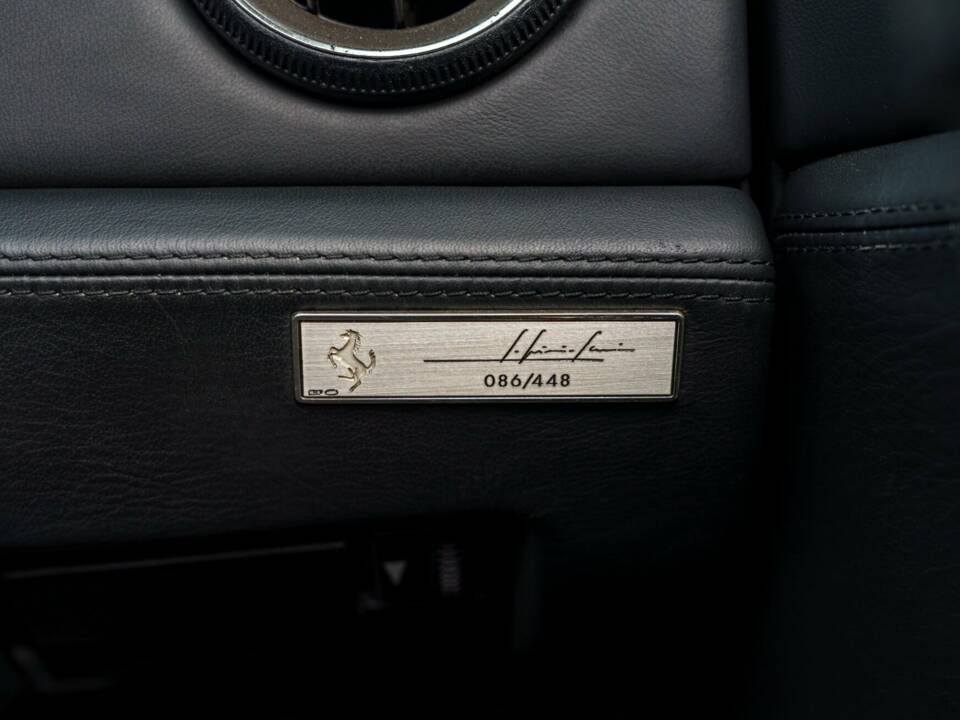 Immagine 23/30 di Ferrari 550 Barchetta (2001)