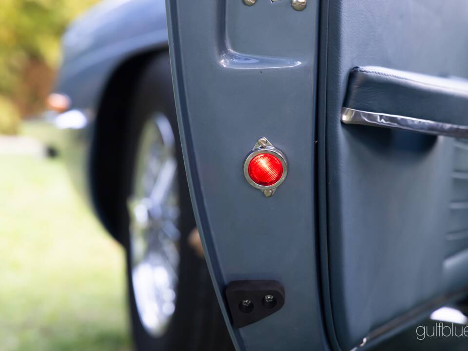 Bild 44/61 von Maserati Mistral 4000 (1968)