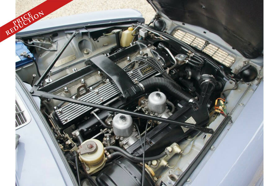 Bild 37/50 von Jaguar XJ 6 C 4.2 (1975)