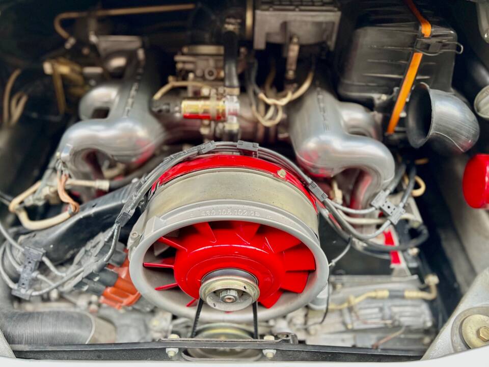 Bild 81/99 von Porsche 911 Carrera 3.2 (1983)