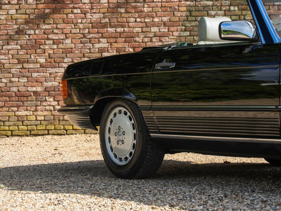 Image 31/50 de Mercedes-Benz 420 SL (1986)