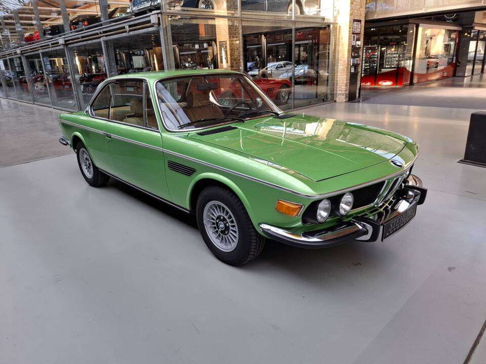Image 6/43 of BMW 2,5 CS (1975)