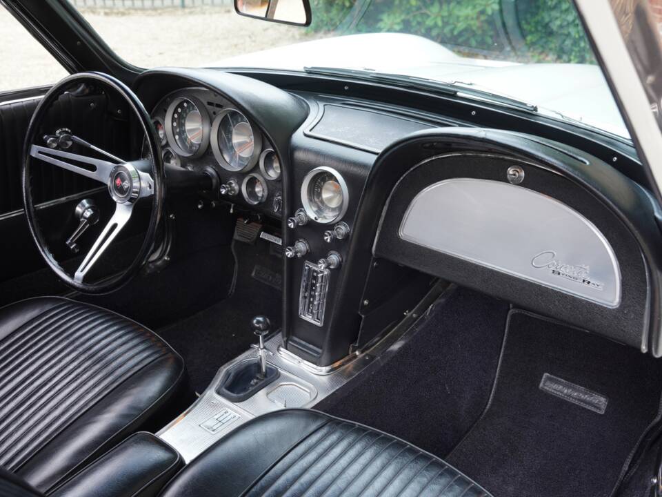 Bild 16/50 von Chevrolet Corvette Sting Ray (1963)