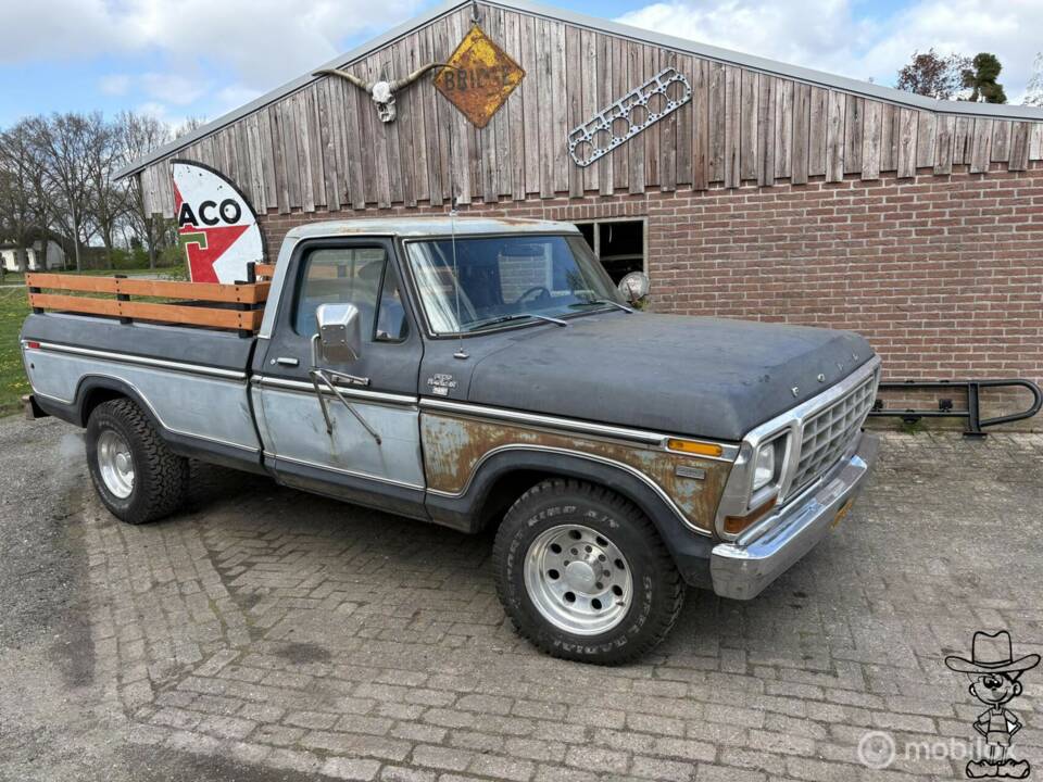 Image 1/32 de Ford F-250 (1978)