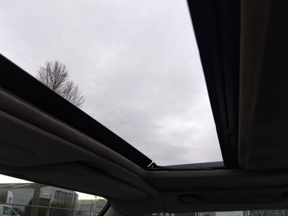 Bild 76/113 von BMW 735i (1986)