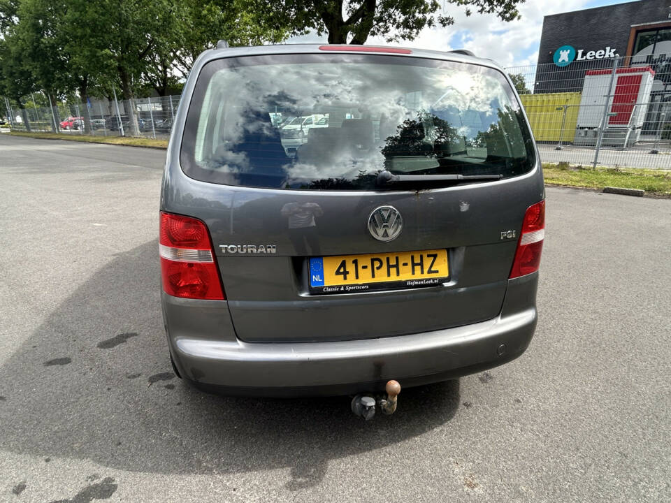 Image 6/25 of Volkswagen Touran 1.4 TSI (2004)