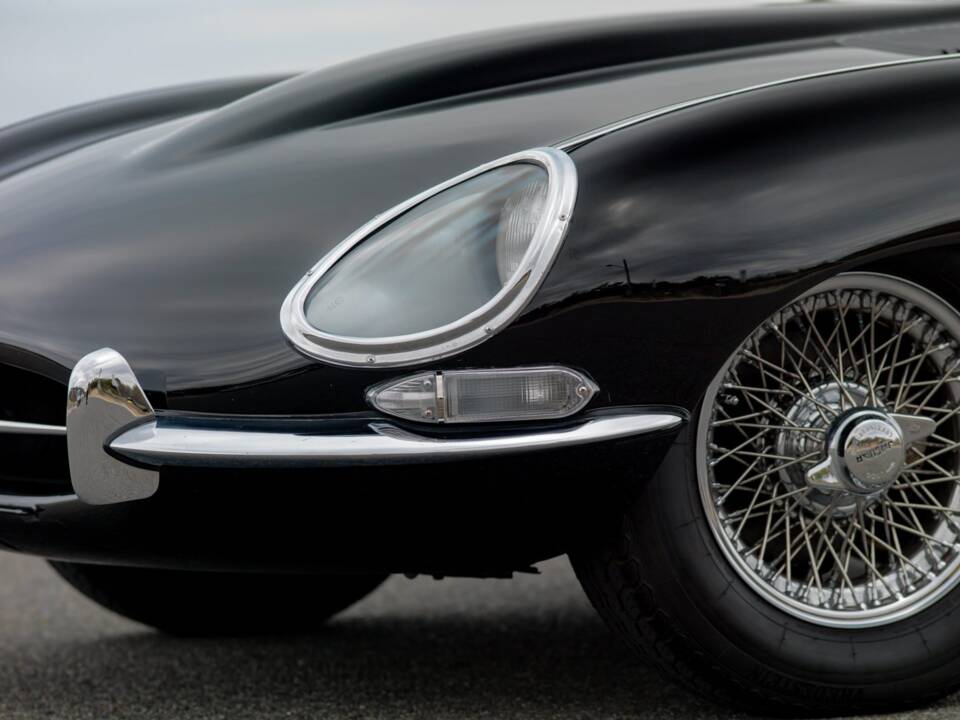 Immagine 8/38 di Jaguar E-Type 3.8 (1962)