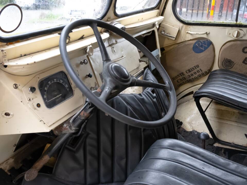 Image 16/20 de Citroën HY (1957)